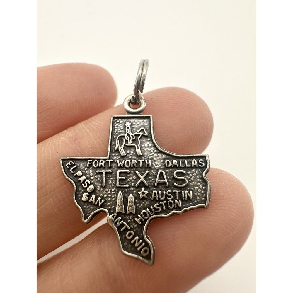 VINTAGE STERLING SILVER TEXAS STATE MAP CHARM